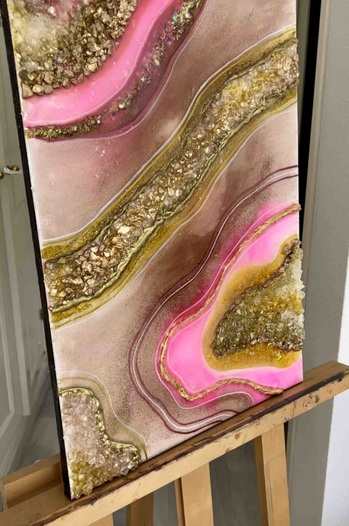 #artwork #abstractart #abstractartwork #abstractartworks #abstractart #wallart #wallartdecor #wallarts #resinart #resinartwork #uniqueart #uniqueartwork #handmade #handmadeart #handmadeartwork #interiorwallart #modernart #contemporaryart #artforyourhome #abstractartforlivingroom #luxuryart #artforluxuryhome #dailyart #artdaily #geode #geodeart #geoderesinart #espana #andalucia